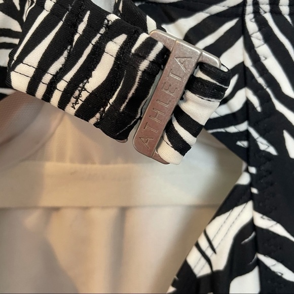 Athleta Palms Kaimana One Piece Swimsuit 36B/C (M) - Picture 8 of 16